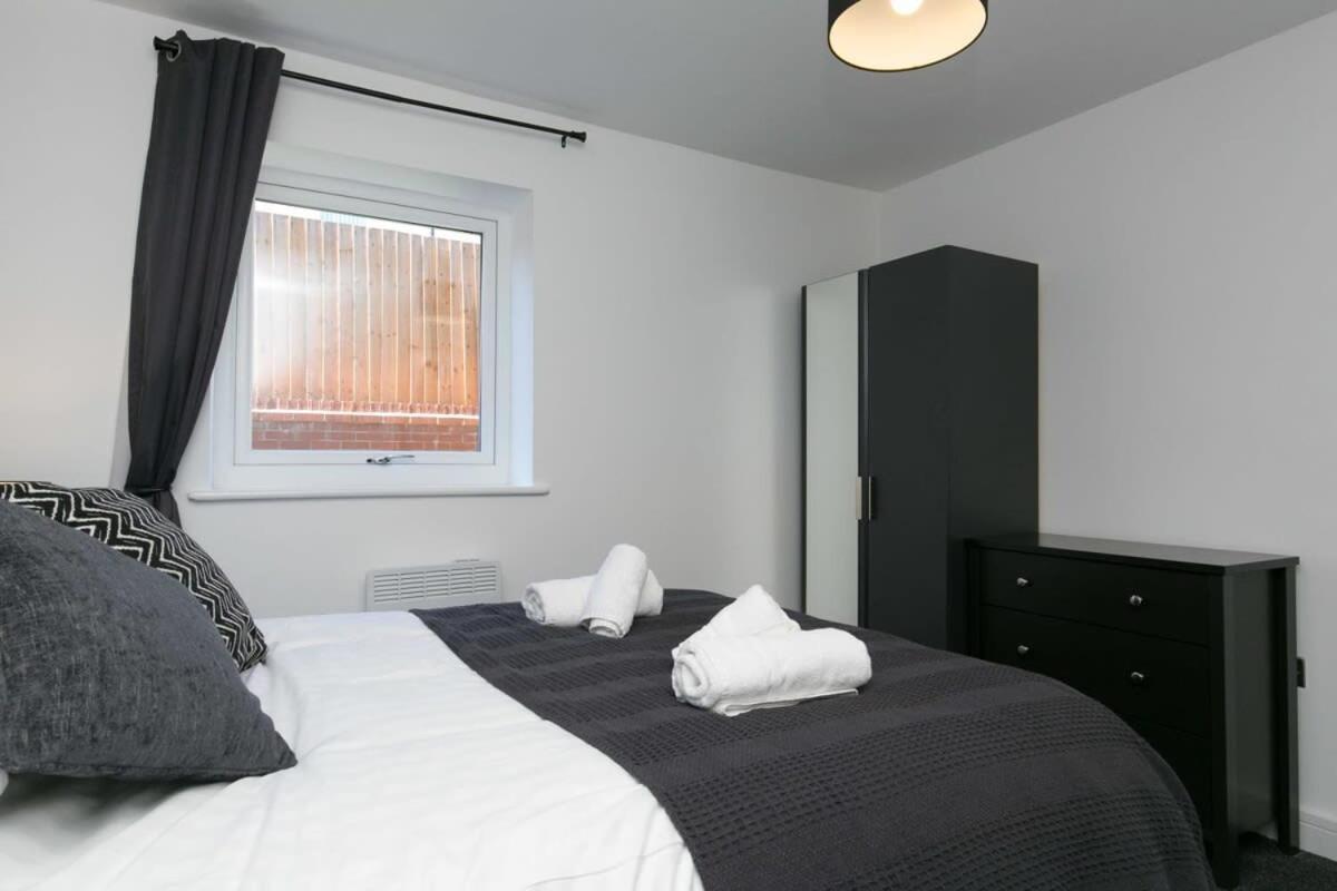 Stunning 2 Bedroom Apartment In Wallasey Exterior photo